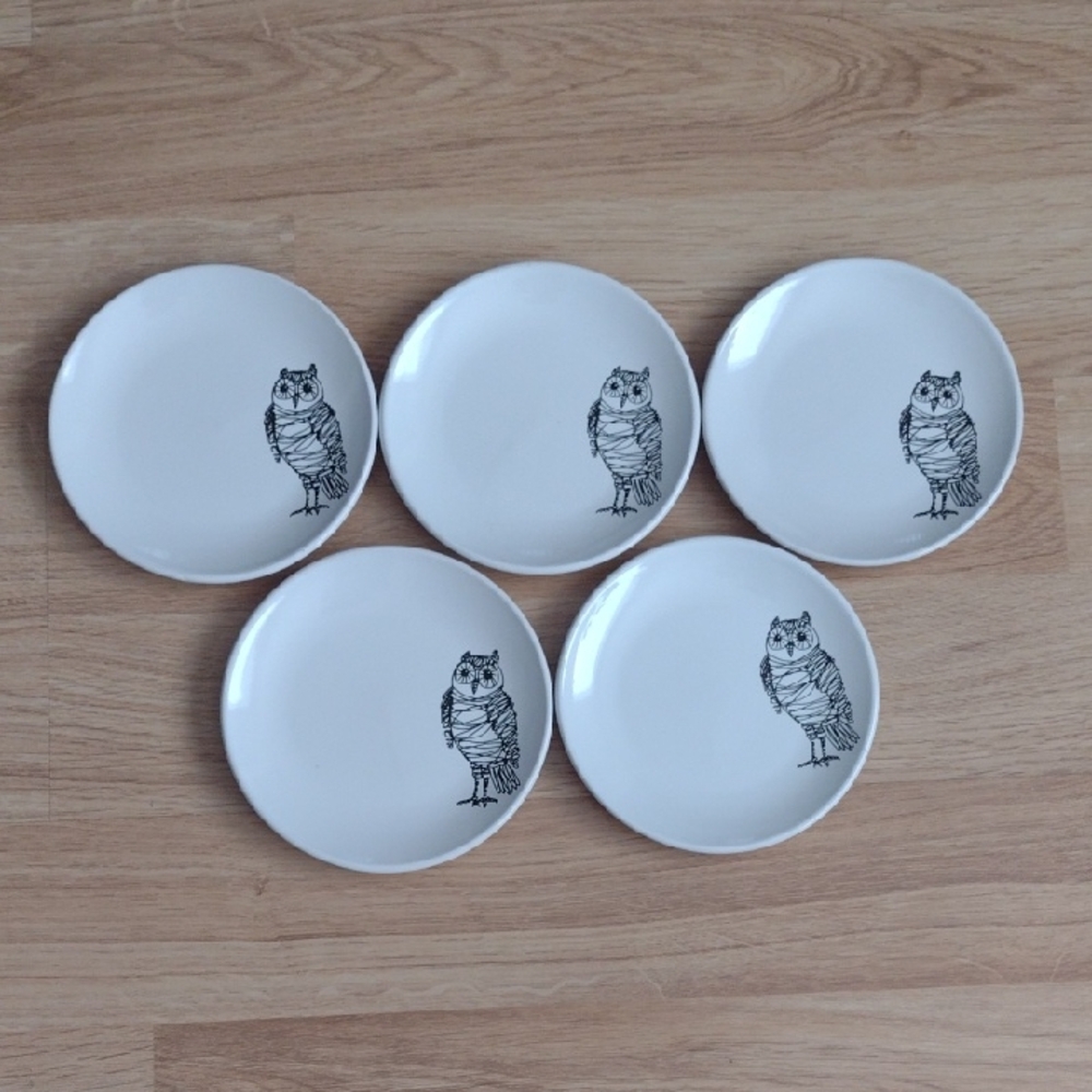Black Owl Room Creative Signature Five Appetizer Plates